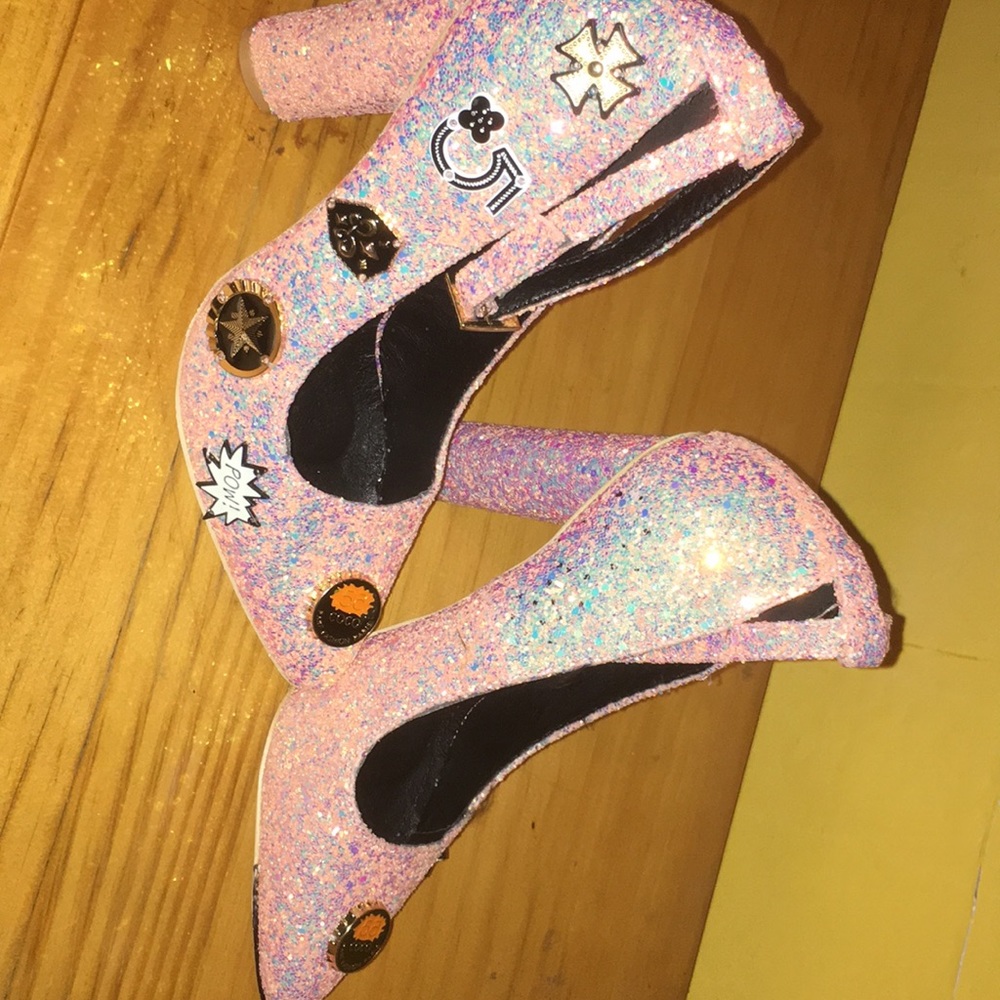 Pink pearlescent/ holographic heels size 7
